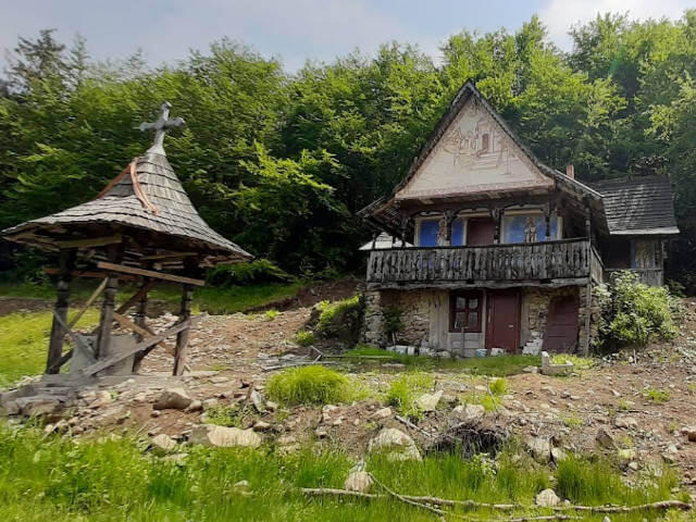 Schitul Șatra Pintii